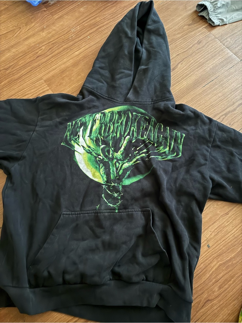 Men’s nba Youngboy Vlone hoodie slime size large
